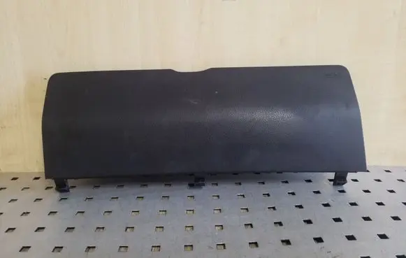 Knee airbag