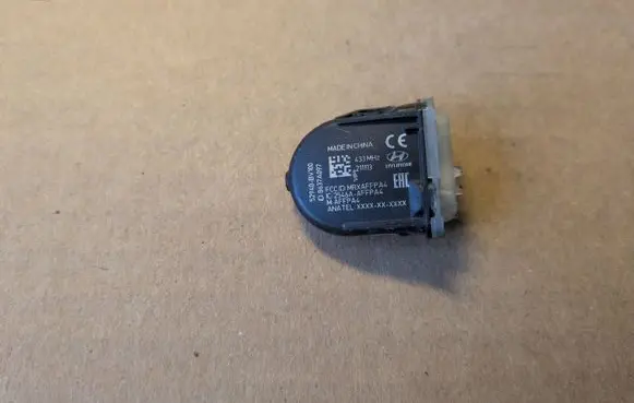 KIA Sportage Tire pressure sensor 52940BV100 433MHZ