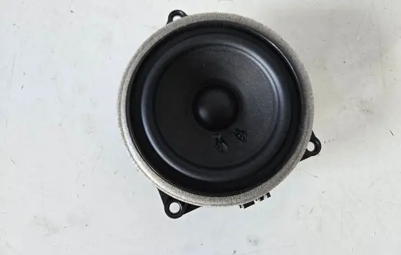 BMW 5 G60 Rear door speaker 5A06FC5