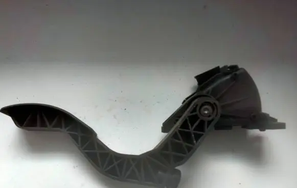 Volkswagen PASSAT B5.5 Accelerator throttle pedal 8D1723523F 6PV00837602