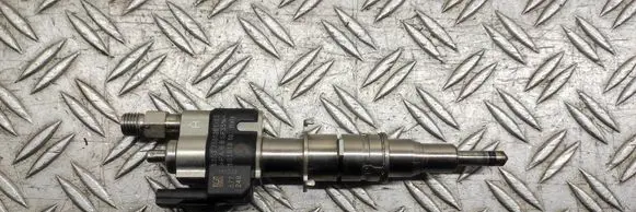BMW 7 F01 F02 F03 F04 Fuel injector 7585261 10181010 INDEX-12