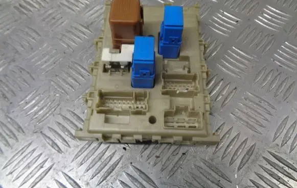 Nissan Almera N16 Fuse box set 243505M300