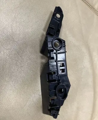 Volkswagen Golf VII Front bumper mounting bracket 5G0807050B