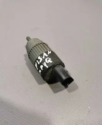 Nissan Qashqai Headlight washer pump 