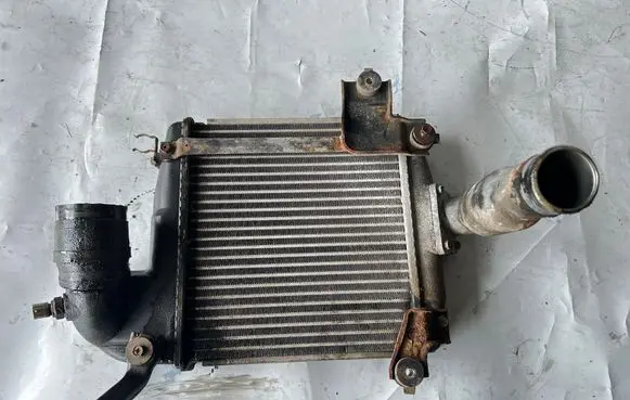 Toyota Land Cruiser (J120) Intercooler radiator