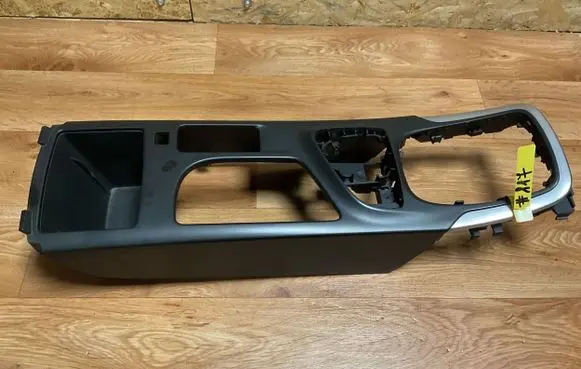 Opel Insignia A Center console 13245742 0012543023