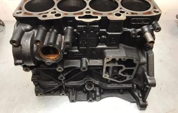 Skoda Superb B6 (3T) Engine block 03G021AG BMM
