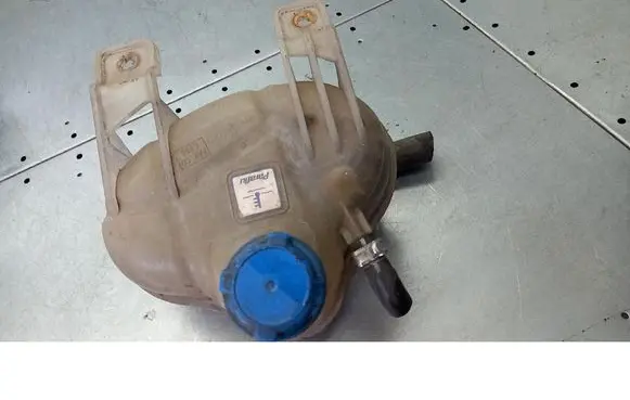 Fiat Punto (199) Coolant expansion tank/reservoir