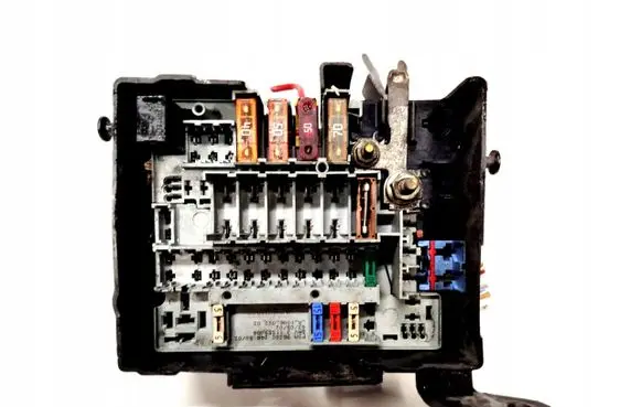 Peugeot 607 Fuse module 96280244