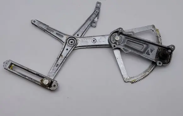 Opel Astra G Front door manual window regulator 90521869