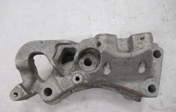 Ford Focus Engine mount bracket FM5Q-6030-AB