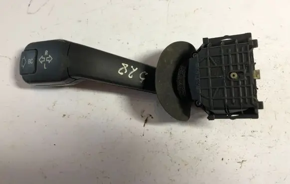 BMW 7 E38 Indicator stalk 8352172 01100410