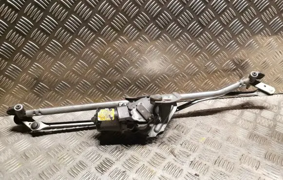 Mini One - Cooper Coupe R56 Front wiper linkage and motor 8377427