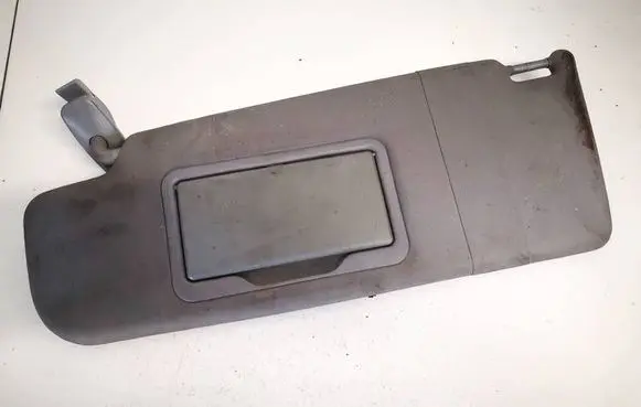 Sun visor