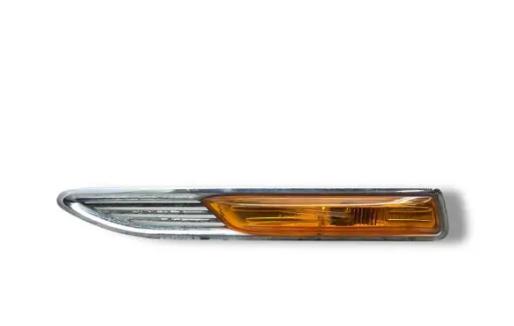 Ford Mondeo MK IV Front fender indicator light 7S7113K354BF