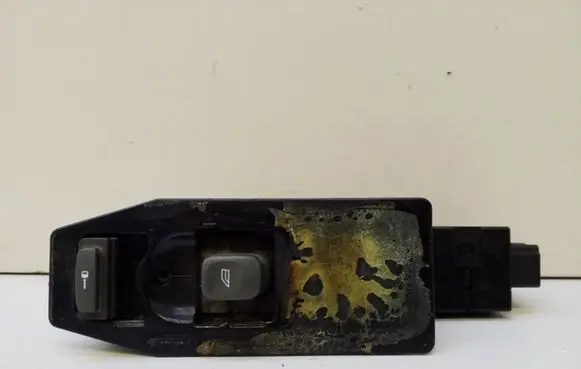 Volvo V70 Electric window control switch 9452941 M6P09800089