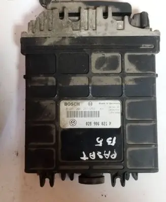 Volkswagen PASSAT B5 Engine control unit/module 028906021P 0281001251 28SA7729