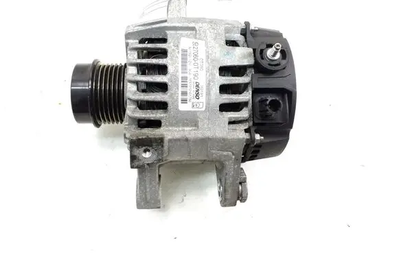 Toyota Auris E180 Generator/alternator 270600T190