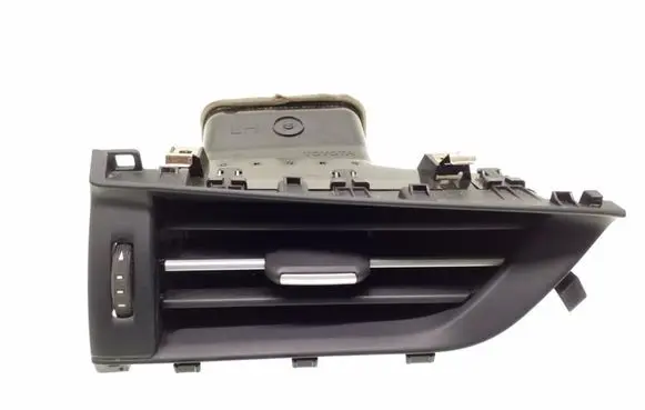 Toyota Avensis T270 Dashboard side air vent grill/cover trim 5566005120