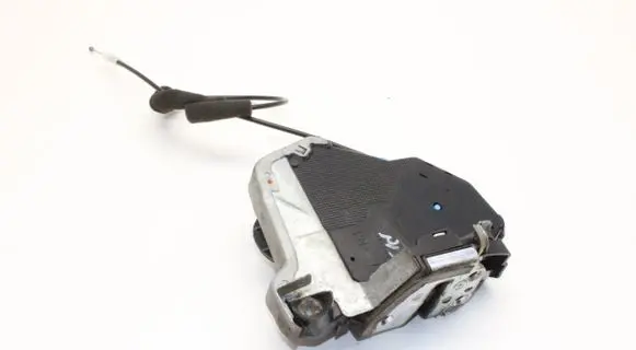 Toyota GT 86 Front door lock 