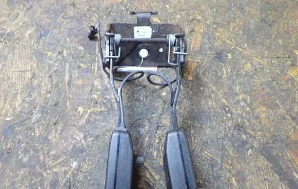 Renault Scenic III - Grand scenic III Rear seatbelt 