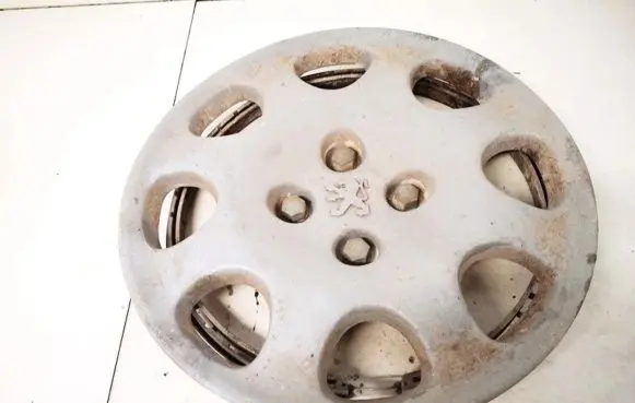 Peugeot 406 R15 wheel hub/cap/trim 9619745077