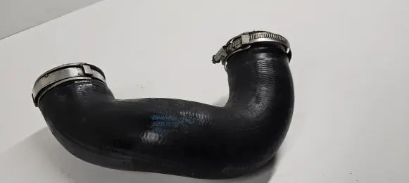 Audi Q7 4L Intercooler hose/pipe