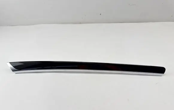 Audi A5 8T 8F Front door trim bar 8T0867410N