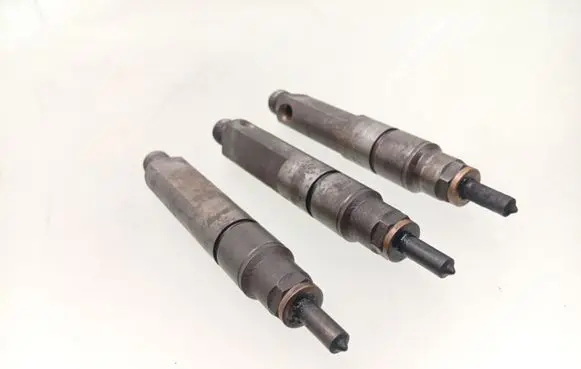 Volvo S40, V40 Fuel injector 7700875036