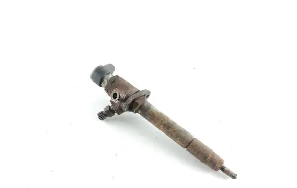 Jaguar XF Fuel injector 5U3Q19K546AA