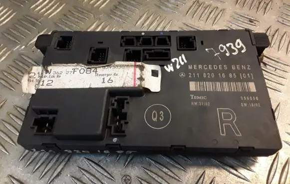 Mercedes-Benz E W211 Door control unit/module 2118201685 A2118201685