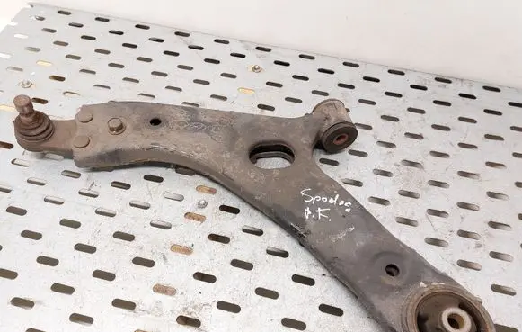 KIA Sportage Front lower control arm/wishbone