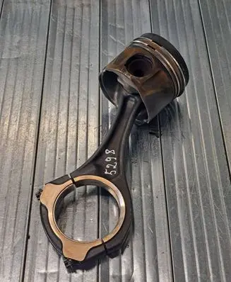 Mercedes-Benz R W251 Piston with connecting rod