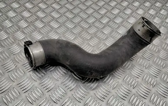 Mercedes-Benz E W212 Intercooler hose/pipe A2045286582