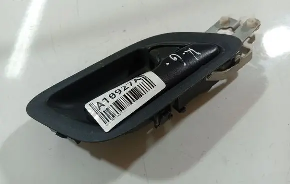 Honda FR-V Rear door interior handle 