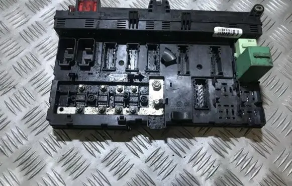 BMW X5 E53 Fuse box set 6923239