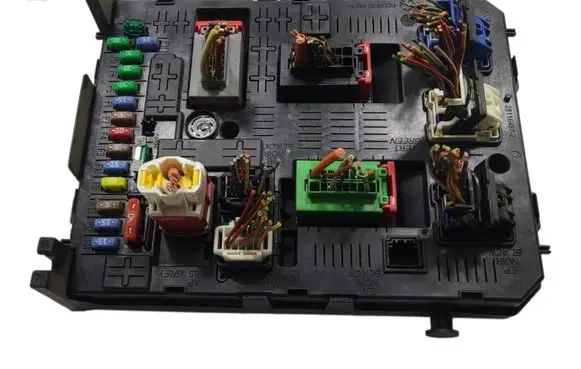Peugeot 3008 I BSM Control unit 9678477180