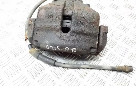 Volkswagen Touran I Front brake caliper
