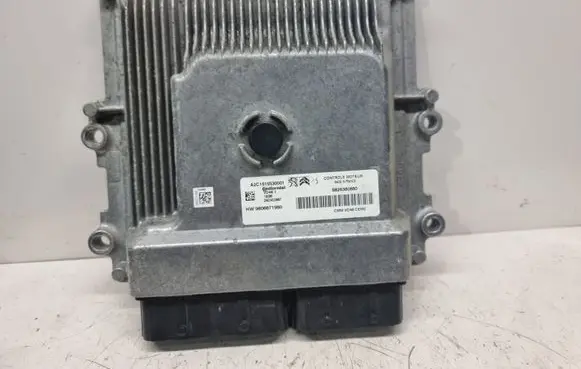 Opel Grandland X Engine control unit/module 9826380880 1628930180