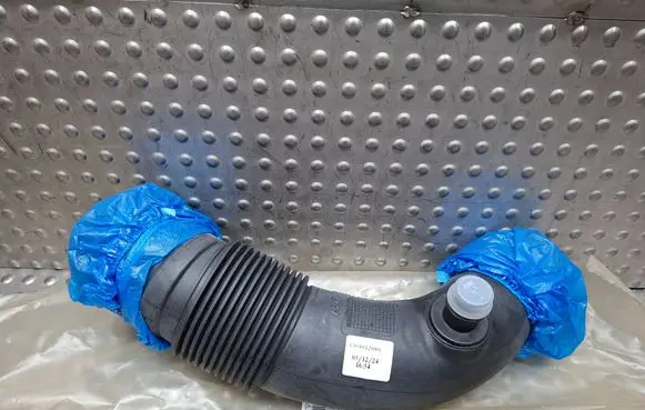 Fiat Ducato Air intake duct part S26336669 1369012080