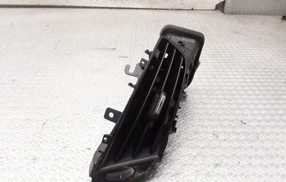 Opel Zafira C Dash center air vent grill 330188061