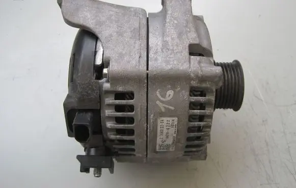 BMW X3 F25 Generator/alternator 7640132