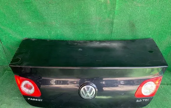 Volkswagen PASSAT B6 Tailgate/trunk/boot lid 