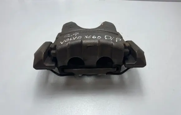 Volvo XC60 Front brake caliper