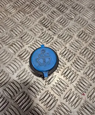 Volvo XC60 Lamp washer fluid tank 32328258