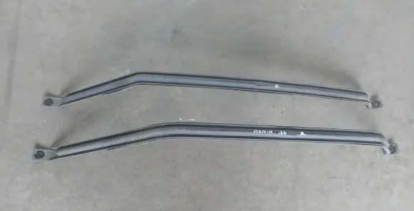 Fuel tank mounting bracket