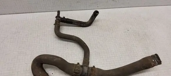 Volkswagen Polo IV 9N3 Engine coolant pipe/hose