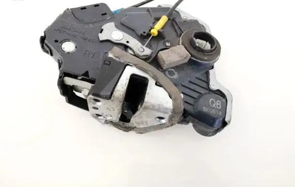 Lexus IS 220D-250-350 Front door lock