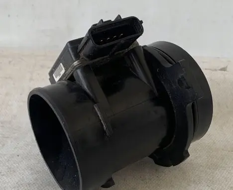 Ford Mondeo Mk III Mass air flow meter 97BP12B579AA