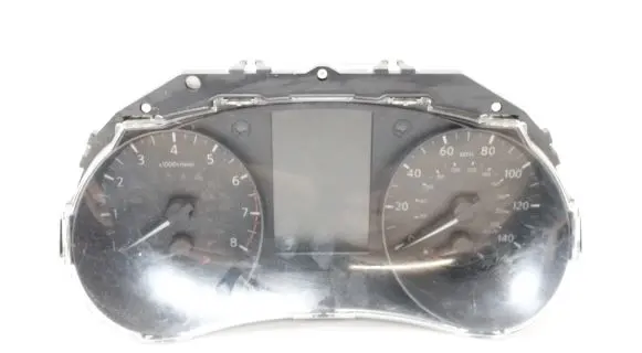 Nissan Qashqai Speedometer (instrument cluster)